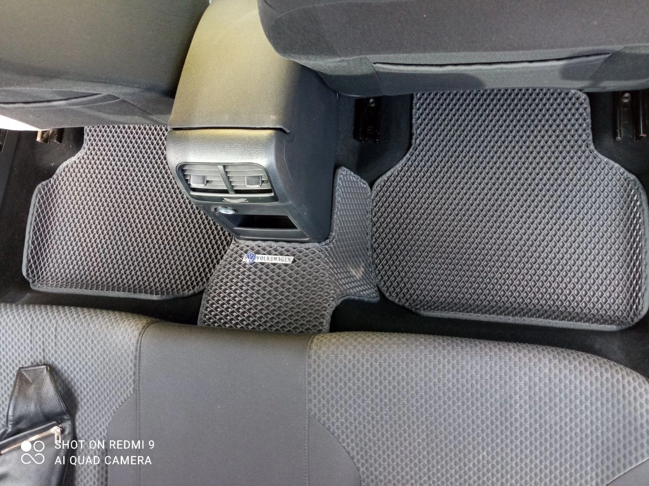 коврики эва для volkswagen-jetta-vi-2010-2018_10-05-24_02-47-41_407.webp
