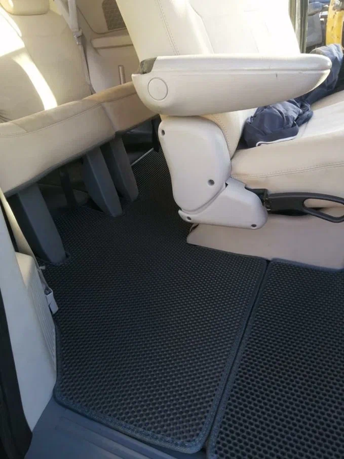 коврики эва для dodge-caravan-v-2007-2020_08-03-24_01-24-49_807.webp
