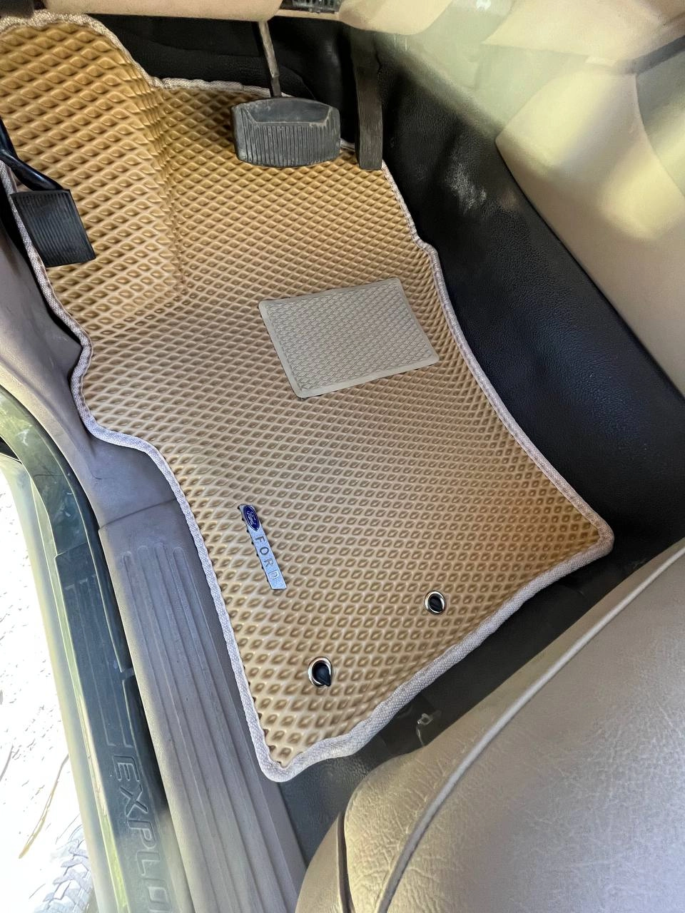 коврики эва для ford-explorer-sport-trac-i-2000-2005_10-09-24_02-58-15_635.webp