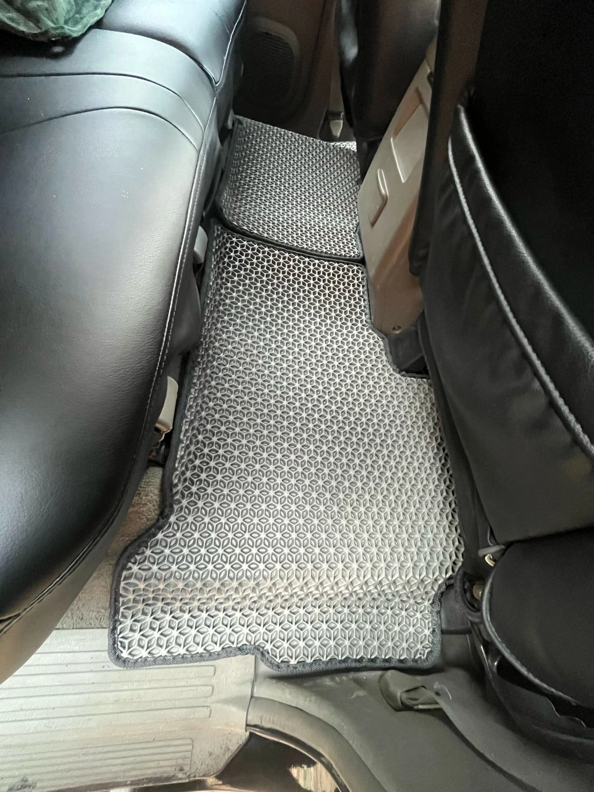 коврики эва для nissan-patrol-y61-1997-2004_03-03-25_03-01-35_662.webp